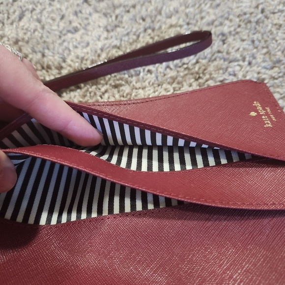 Kate Spade New York Slim Bifold Burgundy Wallet Wristlet - Picture 7 of 11